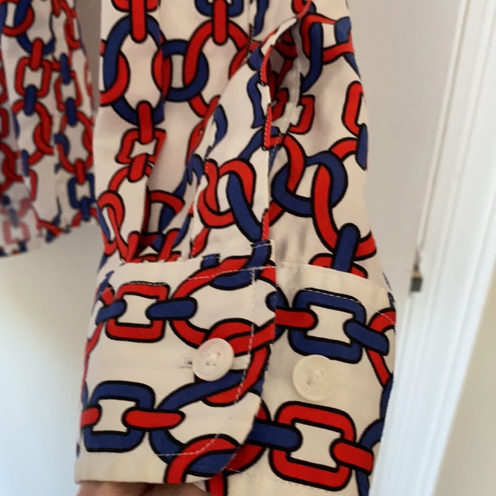 JONES NEW YORK tailored blouse with two button expansion cuffs! Size: M - Picture 4 of 7